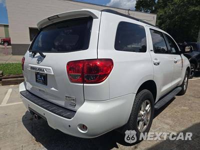 2015 Toyota Sequoia SR5 - zdjęcie 3 z 25 - miniatura