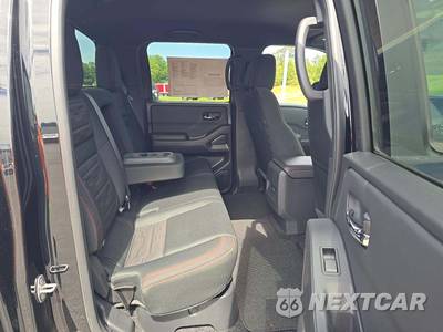 2024 Nissan Frontier PRO-4X Crew Cab Medium Bed - zdjęcie 13 z 23 - miniatura