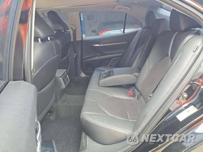 2019 Toyota Camry XSE - zdjęcie 13 z 24 - miniatura
