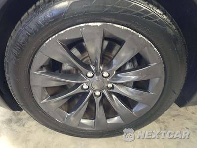 2016 Tesla Model X 75D - zdjęcie 23 z 28 - miniatura