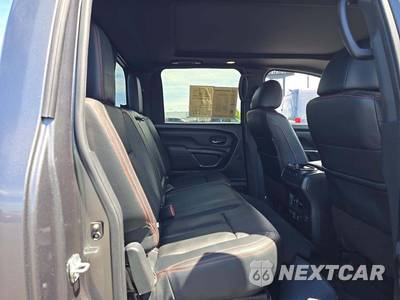 2024 Nissan TITAN XD PRO-4X Crew Cab Medium Bed - zdjęcie 16 z 25 - miniatura