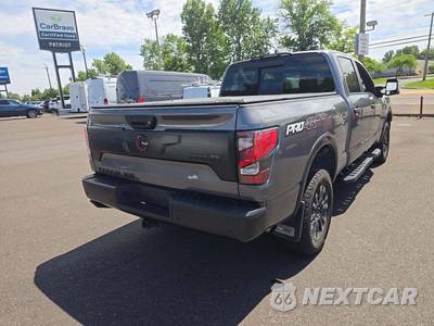 2024 Nissan TITAN XD PRO-4X Crew Cab Medium Bed - zdjęcie 3 z 25 - miniatura