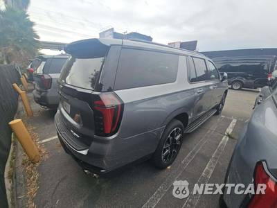 2026 Chevrolet Suburban RST 1SP - zdjęcie 3 z 21 - miniatura