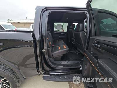 2024 GMC Sierra 1500 AT4 Crew Cab Short Bed - zdjęcie 13 z 17 - miniatura