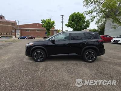 2024 Nissan Rogue SV - zdjęcie 3 z 34 - miniatura