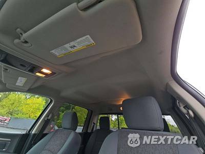 2017 Ram 1500 Big Horn Crew Cab Short Bed - zdjęcie 8 z 18 - miniatura