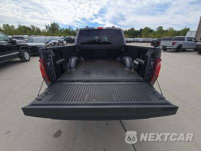 2025 Ford F-150 XLT Crew Cab Short Bed - zdjęcie 11 z 17 - miniatura