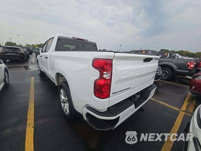 2023 Chevrolet Silverado 1500 Custom Crew Cab Medium Bed 1CX - zdjęcie 2 z 21 - miniatura