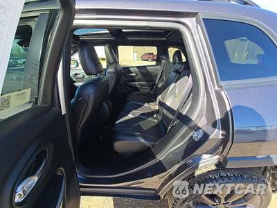 2021 Jeep Cherokee North 80th Anniversary - zdjęcie 10 z 18 - miniatura