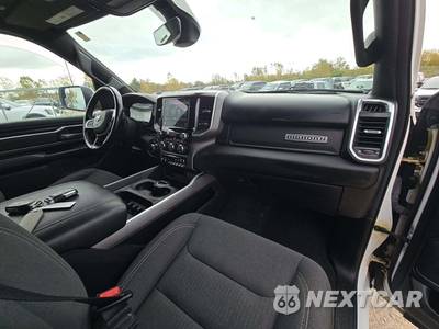 2021 Ram 1500 Big Horn Crew Cab Medium Bed - zdjęcie 16 z 19 - miniatura