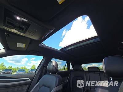 2022 Volkswagen Atlas Cross Sport V6 SEL Premium R-Line - zdjęcie 8 z 17 - miniatura