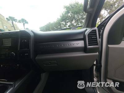 2019 Ford Super Duty F-350 XLT Crew Cab Medium Bed - zdjęcie 19 z 20 - miniatura
