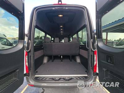 2025 Mercedes-Benz Sprinter 2500 Passenger Van High Roof 170.0" WB - zdjęcie 14 z 21 - miniatura