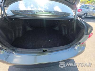 2013 Toyota Corolla LE - zdjęcie 14 z 25 - miniatura