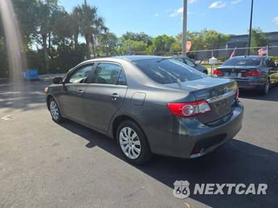 2013 Toyota Corolla LE - zdjęcie 2 z 25 - miniatura