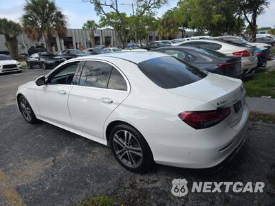 2023 Mercedes-Benz E 350 Sedan - zdjęcie 2 z 20 - miniatura