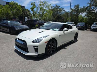 2021 Nissan GT-R Premium - zdjęcie 1 z 22 - miniatura