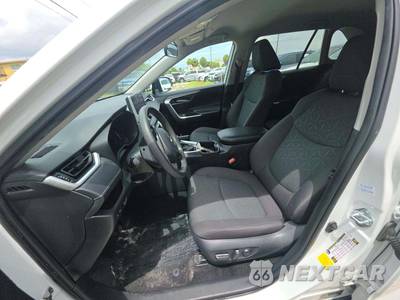 2024 Toyota RAV4 XLE - zdjęcie 6 z 20 - miniatura