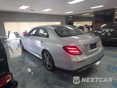 2019 Mercedes-Benz E 450 - zdjęcie 2 z 25 - miniatura
