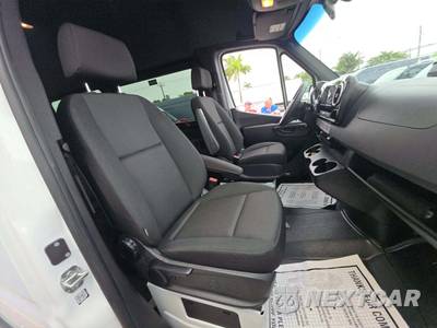 2026 Mercedes-Benz Sprinter 2500 Passenger Van High Roof 170.0" WB - zdjęcie 18 z 20 - miniatura