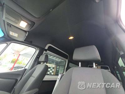 2026 Mercedes-Benz Sprinter 2500 Passenger Van High Roof 170.0" WB - zdjęcie 11 z 20 - miniatura