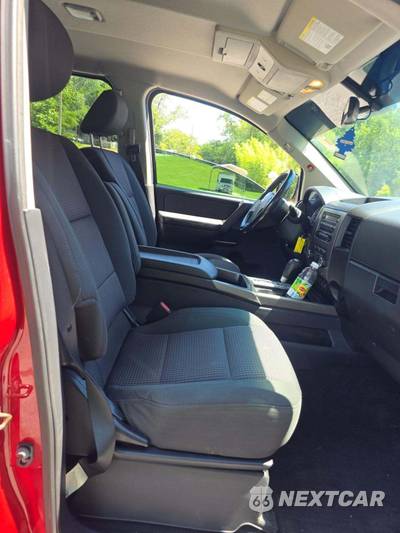 2012 Nissan TITAN SV Crew Cab Short Bed - zdjęcie 18 z 30 - miniatura