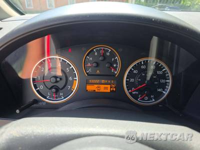 2012 Nissan TITAN SV Crew Cab Short Bed - zdjęcie 9 z 30 - miniatura