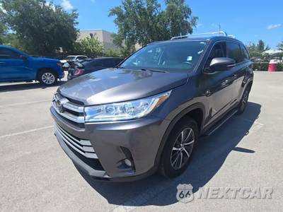 2019 Toyota Highlander XLE - zdjęcie 1 z 27 - miniatura