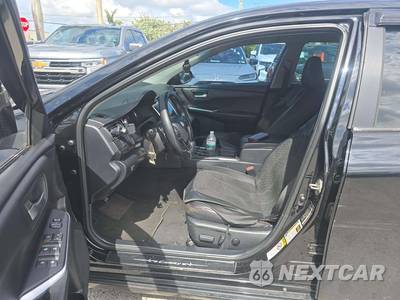 2015 Toyota Camry SE - zdjęcie 3 z 34 - miniatura