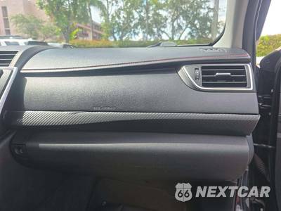 2015 Toyota Camry SE - zdjęcie 16 z 34 - miniatura