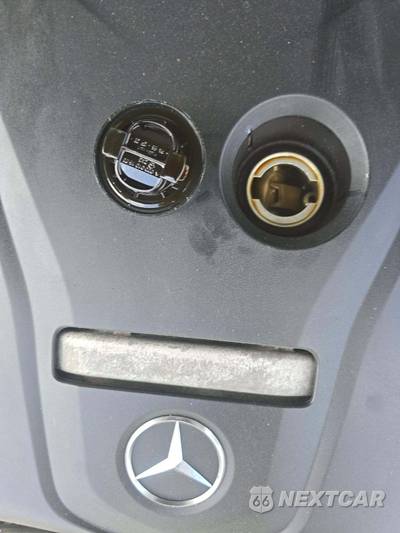 2015 Mercedes-Benz C 300 4MATIC Sedan - zdjęcie 27 z 28 - miniatura