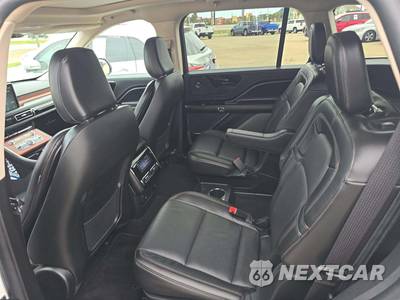 2024 Lincoln Aviator Reserve - zdjęcie 13 z 22 - miniatura
