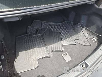 2015 Mercedes-Benz C 300 Sedan - zdjęcie 14 z 22 - miniatura