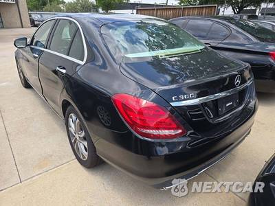 2015 Mercedes-Benz C 300 Sedan - zdjęcie 2 z 22 - miniatura