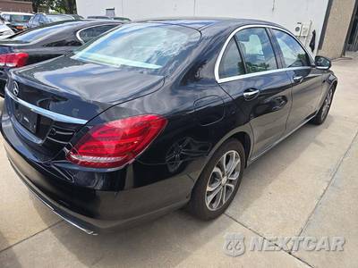 2015 Mercedes-Benz C 300 Sedan - zdjęcie 3 z 22 - miniatura