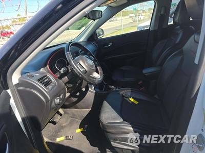 2020 Jeep Compass Trailhawk - zdjęcie 6 z 22 - miniatura
