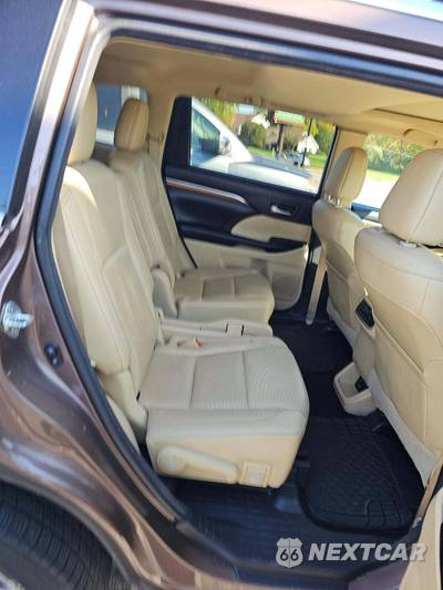 2017 Toyota Highlander Hybrid Limited - zdjęcie 16 z 23 - miniatura