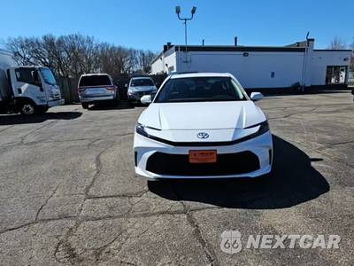 2025 Toyota Camry LE - zdjęcie 2 z 22 - miniatura