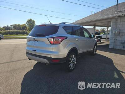 2017 Ford Escape Titanium - zdjęcie 3 z 22 - miniatura