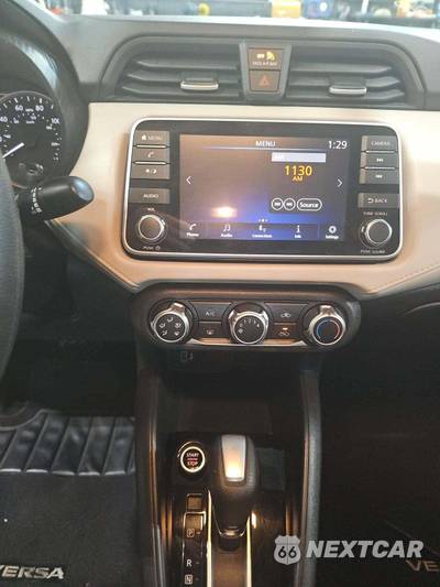 2021 Nissan Versa SV - zdjęcie 10 z 21 - miniatura
