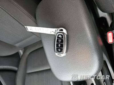 2022 Hyundai Kona SEL - zdjęcie 8 z 27 - miniatura