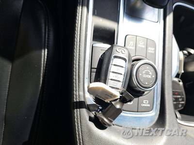 2023 INFINITI LUXE - zdjęcie 8 z 20 - miniatura