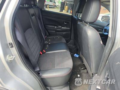 2024 Mitsubishi Outlander Sport 2.0 S - zdjęcie 13 z 26 - miniatura