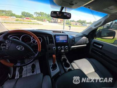 2010 Toyota Sequoia Platinum - zdjęcie 10 z 23 - miniatura