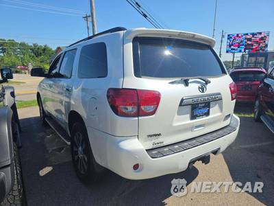 2010 Toyota Sequoia Platinum - zdjęcie 2 z 23 - miniatura