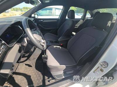 2026 Volkswagen Jetta Sport - zdjęcie 6 z 19 - miniatura