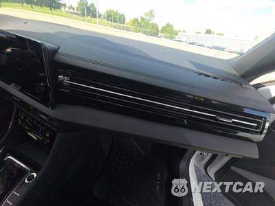 2026 Volkswagen Jetta Sport - zdjęcie 18 z 19 - miniatura