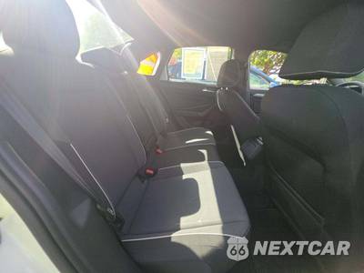 2026 Volkswagen Jetta Sport - zdjęcie 15 z 19 - miniatura
