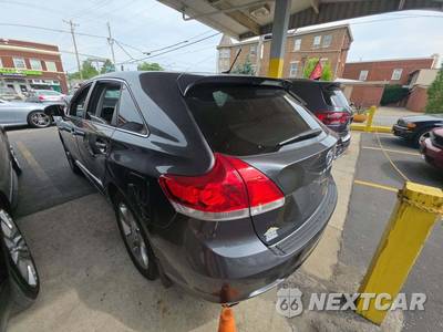 2010 Toyota Venza - zdjęcie 2 z 19 - miniatura