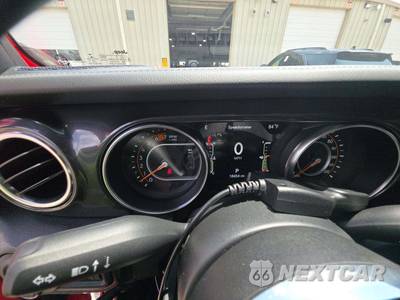 2023 Jeep Wrangler Rubicon 392 - zdjęcie 6 z 17 - miniatura